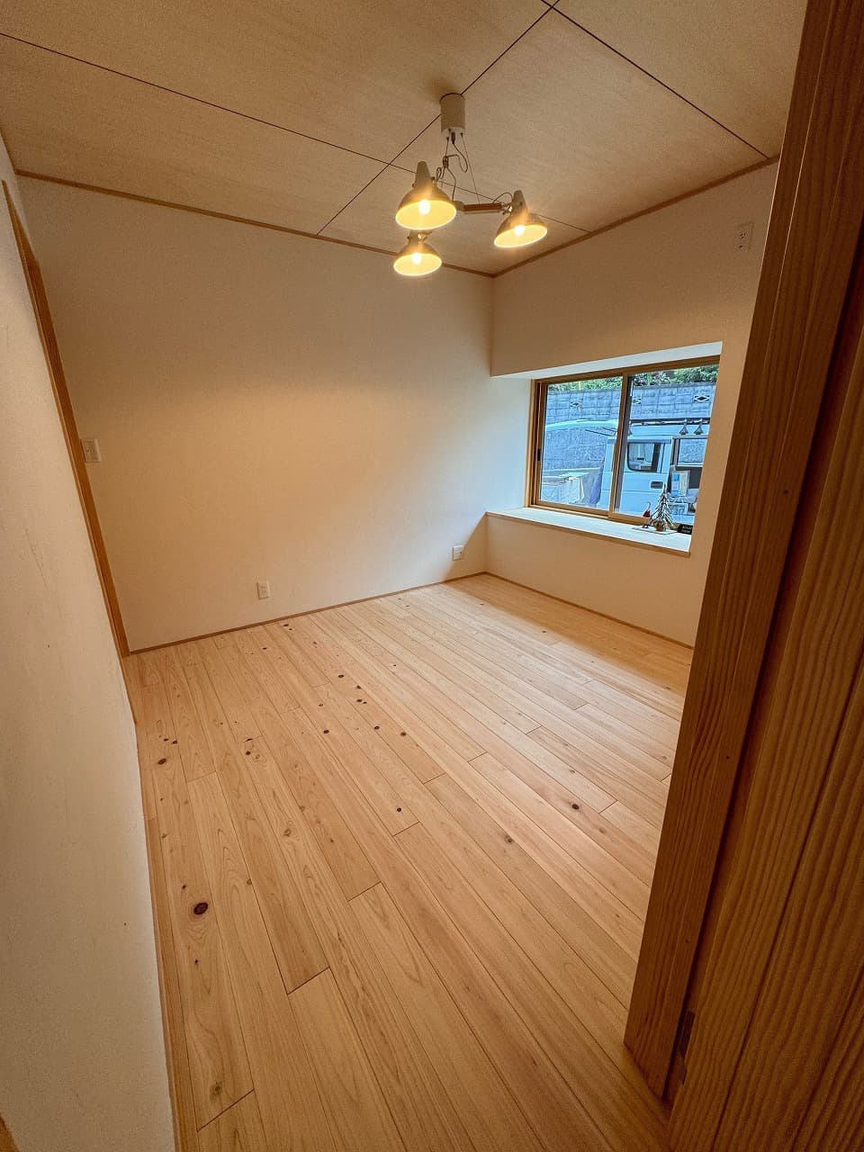 リノベーション後の洋室