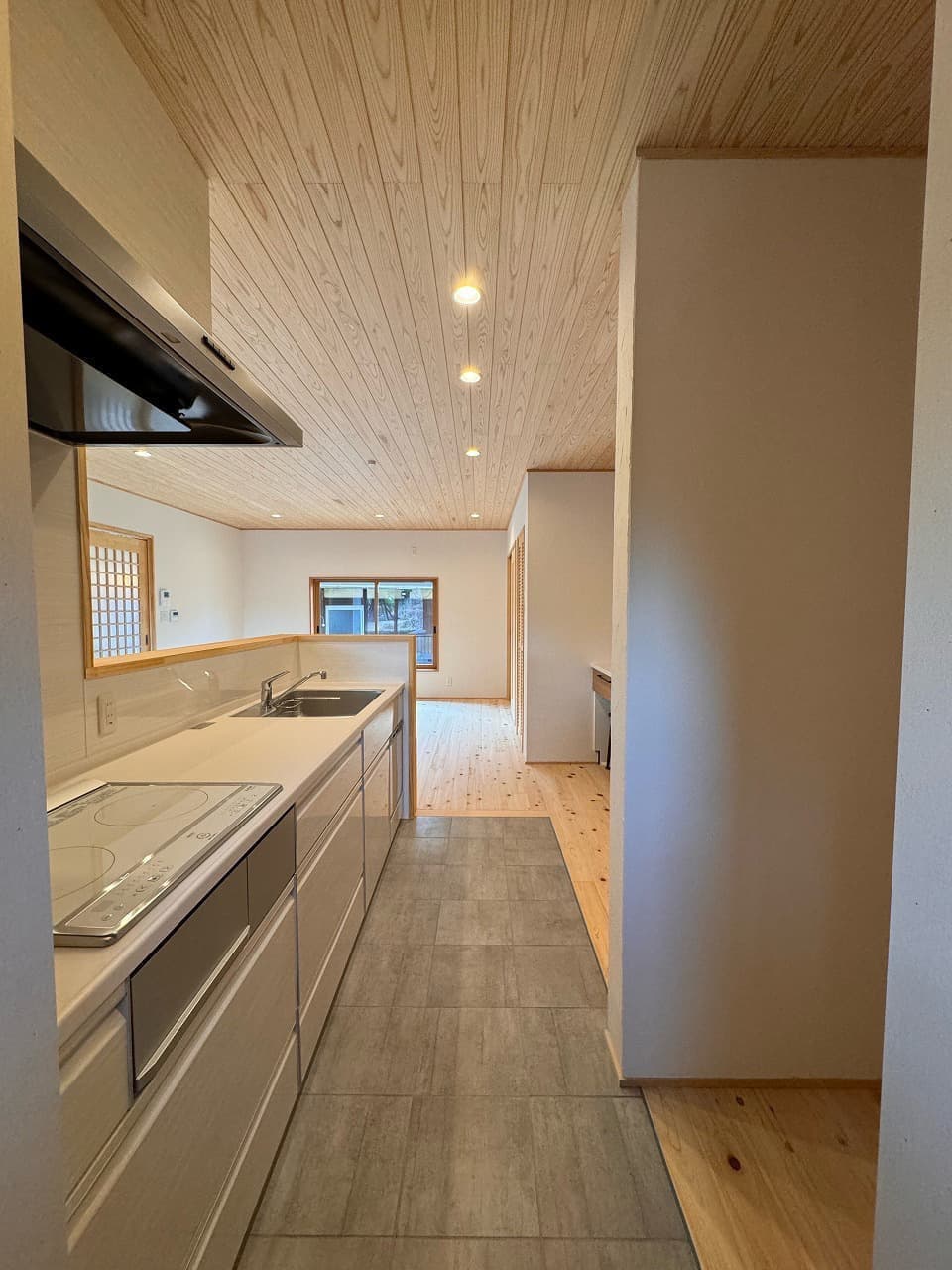 リノベーション後のキッチン